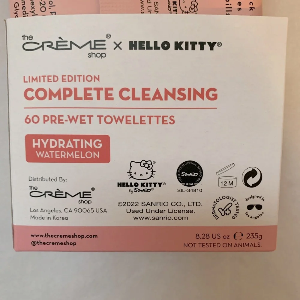 Hello Kitty Socks & Towelettes Bundle - Picture 4 of 8